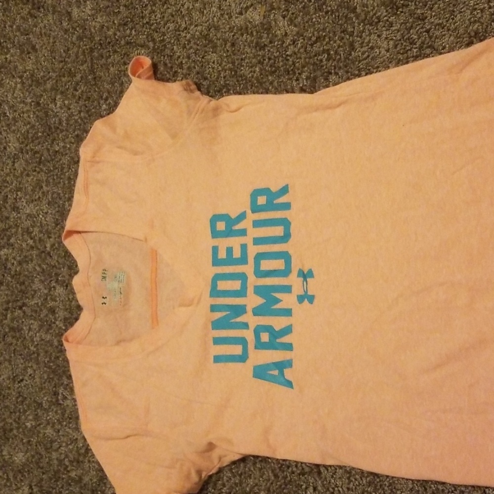 Under armour tee